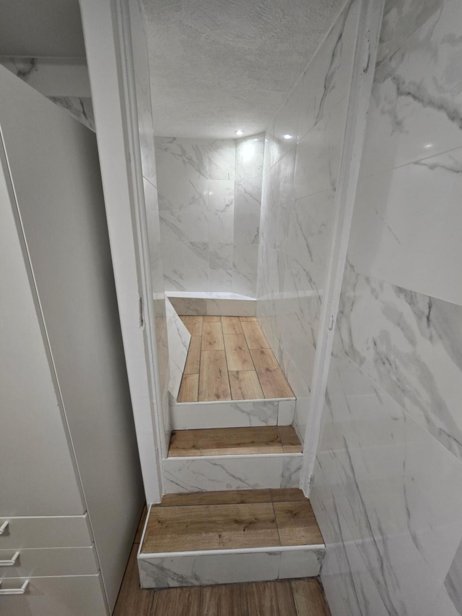 E2 - Elegant Neuf Intramuros Climatise Appartement *